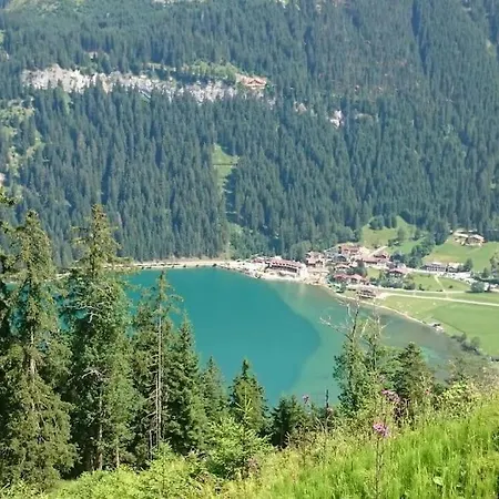 Ruhige Ferienwohnung *